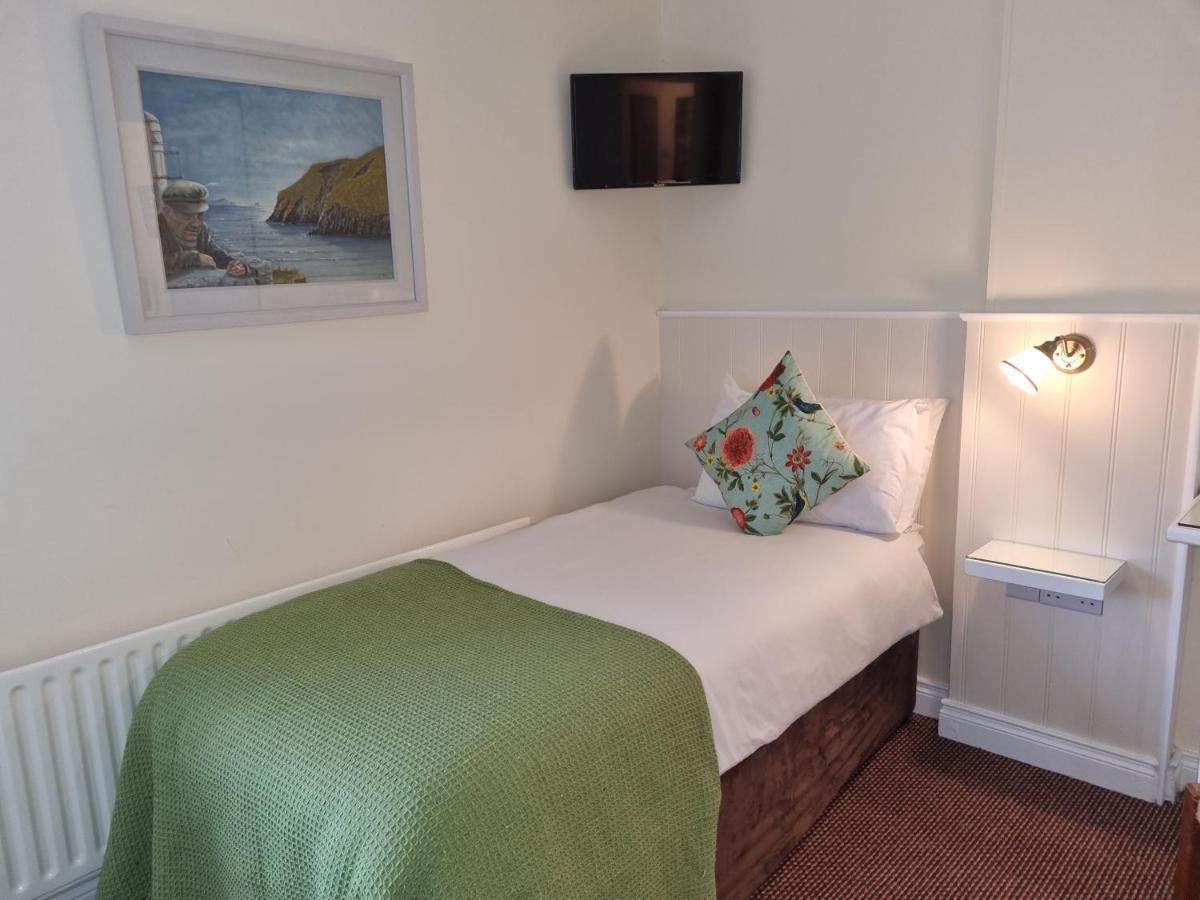 Ashe'S Accommodation Dingle Bagian luar foto