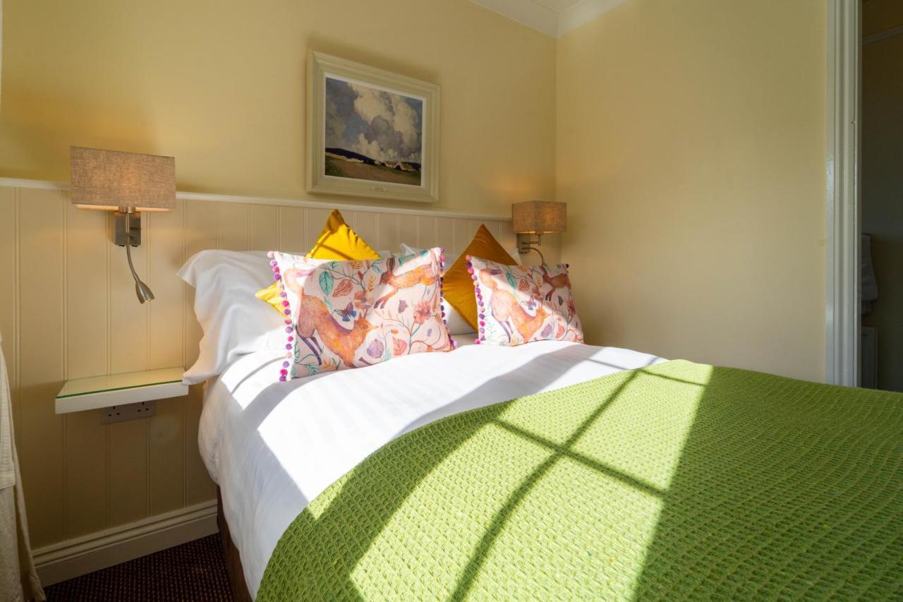 Ashe'S Accommodation Dingle Bagian luar foto