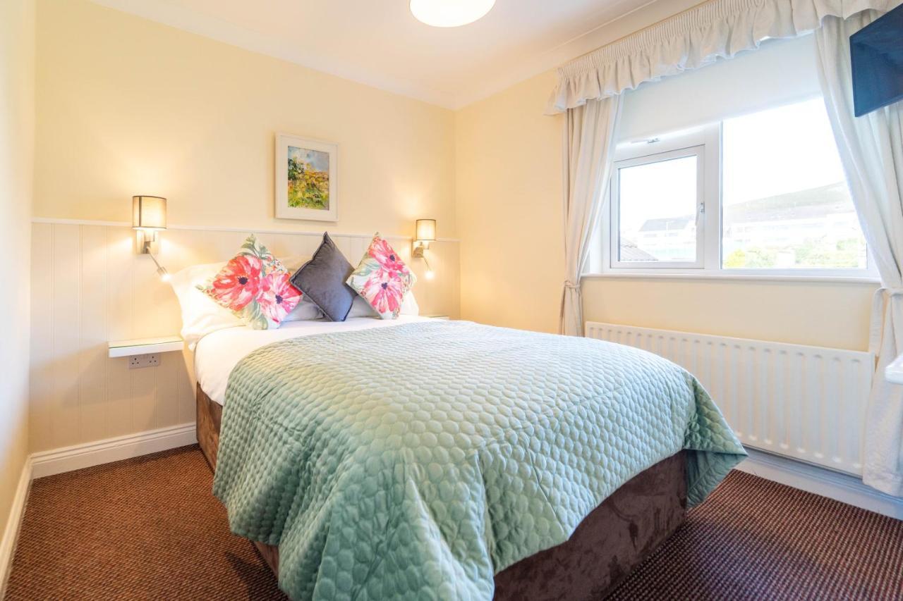 Ashe'S Accommodation Dingle Bagian luar foto