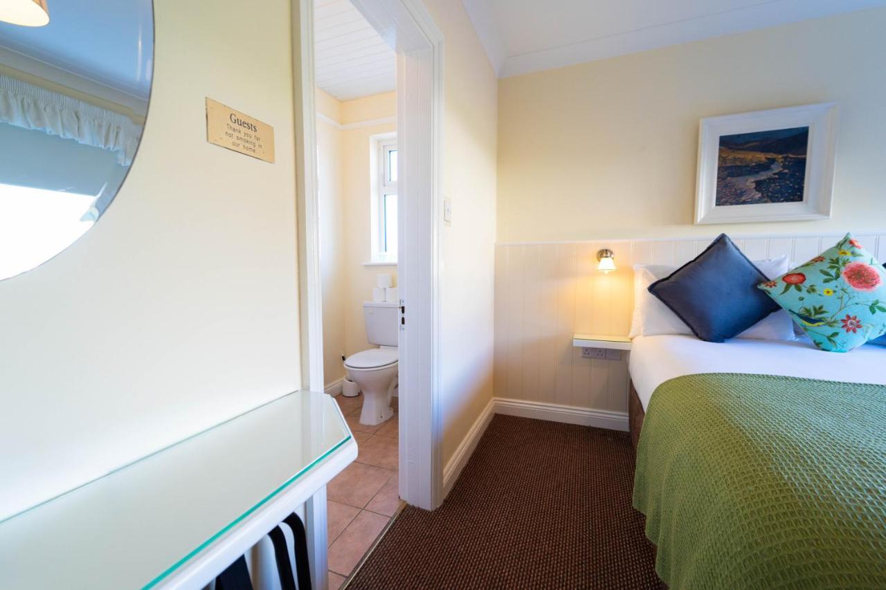 Ashe'S Accommodation Dingle Bagian luar foto