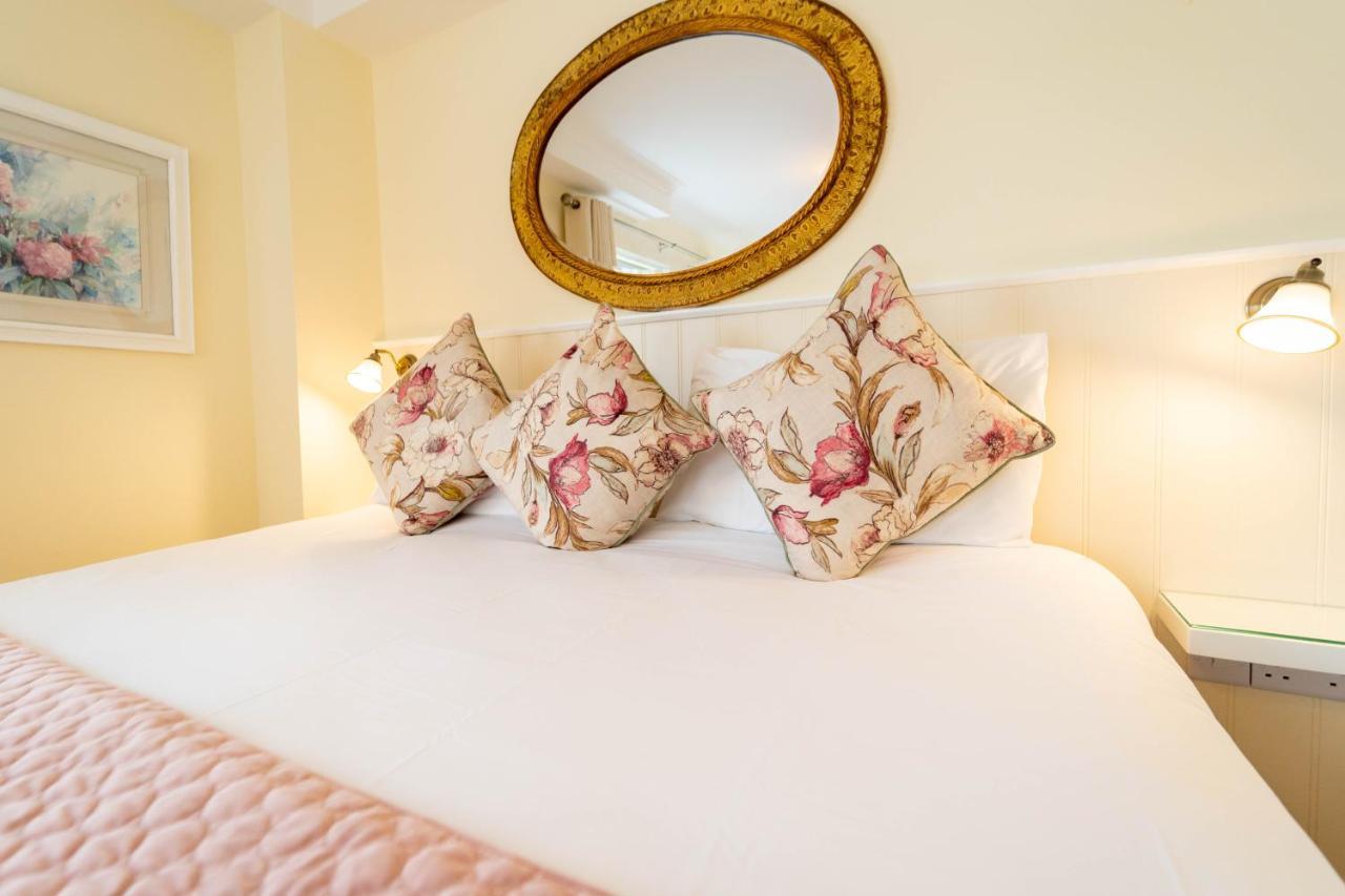 Ashe'S Accommodation Dingle Bagian luar foto