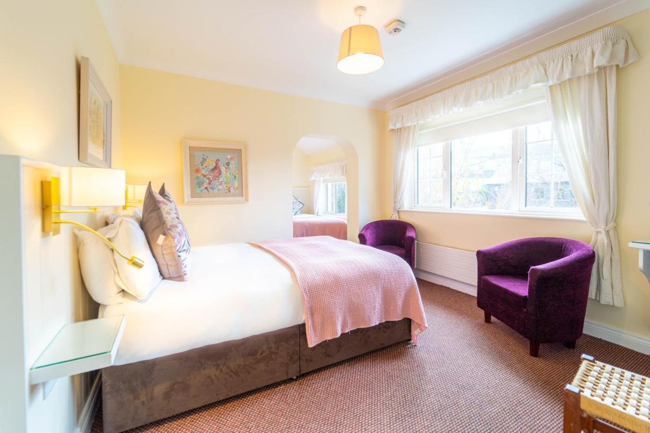 Ashe'S Accommodation Dingle Bagian luar foto