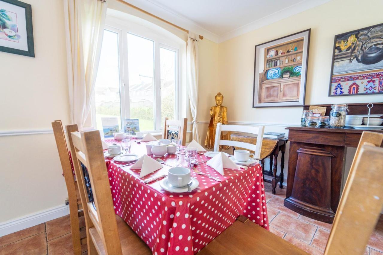Ashe'S Accommodation Dingle Bagian luar foto