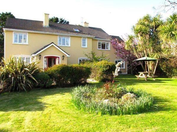 Ashe'S Accommodation Dingle Bagian luar foto